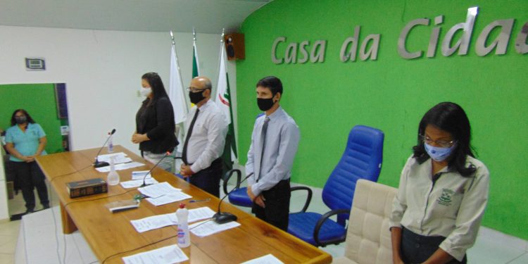 Vereadores propõem mudança no horário das sessões ordinárias da Câmara.