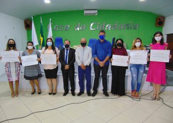 Em sessão solene Câmara presta homenagem às mulheres