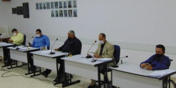 Atendendo o Requerimento do vereador Givanildo Souza Moreira (AVANTE), proprietária da Neo Elétrica é convocada a comparecer na Reunião Ordinária desta Casa de Leis