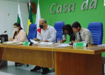 Na sessão desta segunda (23), foram apresentados dois projetos de lei de autoria do Executivo Municipal