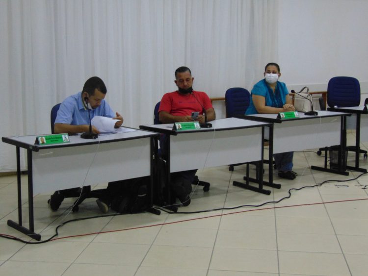 Vereadores se reúnem com representantes do SINDISENA, IPASMUN e do EXECUTIVO para discutir a Reforma da Previdência Municipal