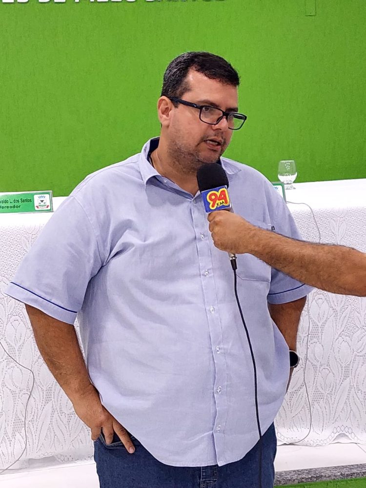 Plenário da Câmara recebe nome do ex-vereador Arnóbio Fagundes de Melo Santos