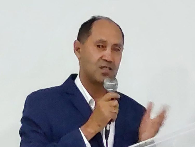 Plenário da Câmara recebe nome do ex-vereador Arnóbio Fagundes de Melo Santos