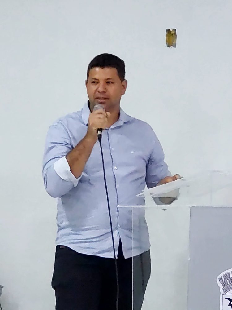 Plenário da Câmara recebe nome do ex-vereador Arnóbio Fagundes de Melo Santos