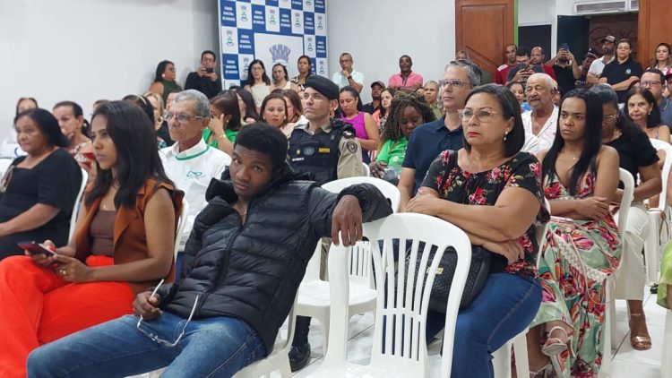 Ministério Público realizou Audiência Pública para ofertar “Educação de Jovens e Adultos (EJA)” no período noturno em Nanuque