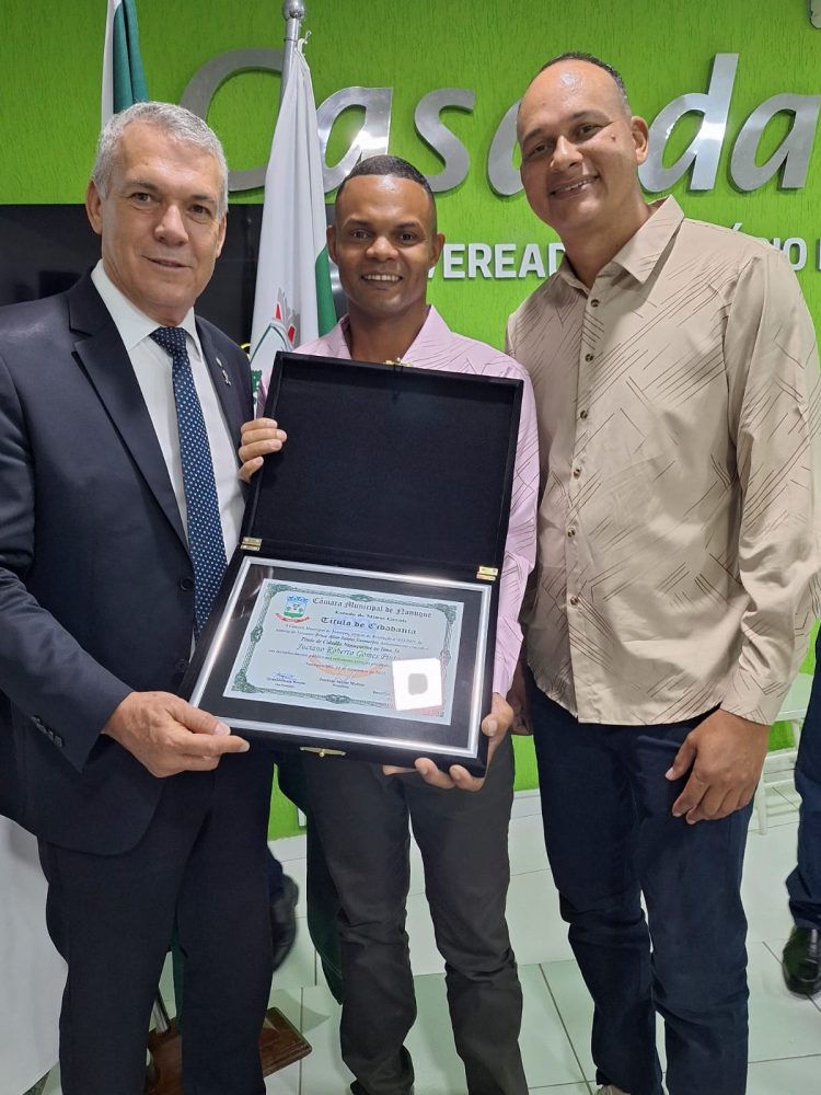Vereadores entregam Títulos de Cidadania Honorária e Comenda Honra ao Mérito Nanuquense