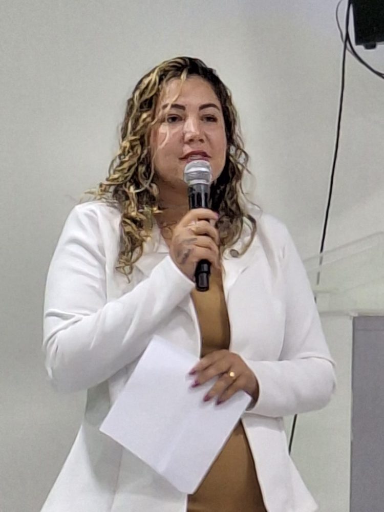 Vereadores entregam Títulos de Cidadania Honorária e Comenda Honra ao Mérito Nanuquense