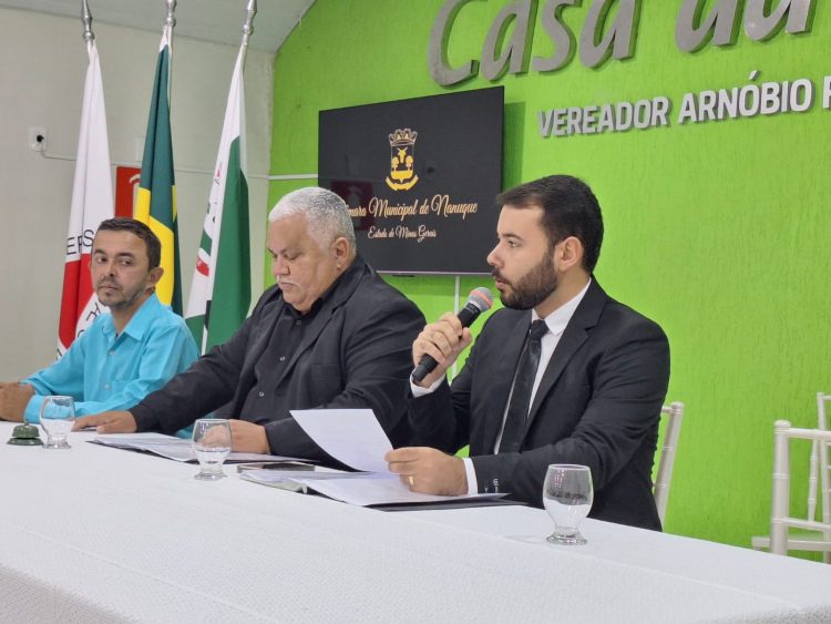 Vereadores entregam Títulos de Cidadania Honorária e Comenda Honra ao Mérito Nanuquense