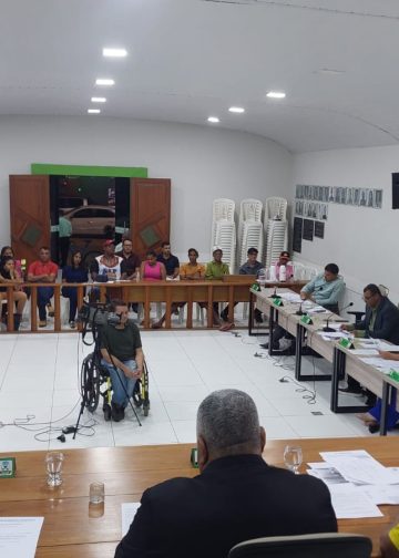 Vereadores cumprem o calendário legislativo com a realização da sessão ordinária