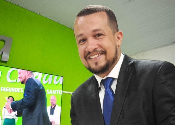 Luan Saúde é empossado vereador, após cassação de parlamentar pela Justiça Eleitoral